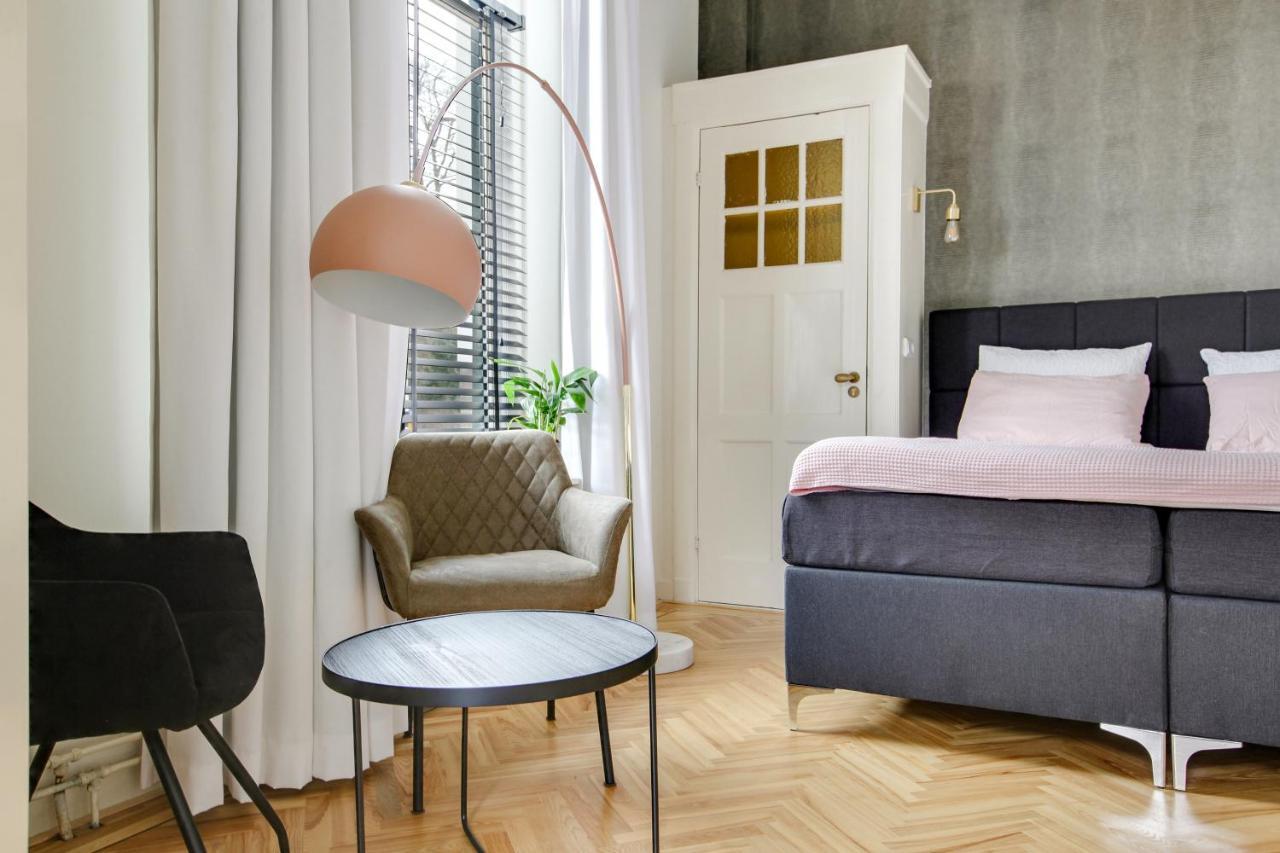 Romantische Stad Suite "Alora", Met Prive Parkeerplaats Alkmaar Ngoại thất bức ảnh